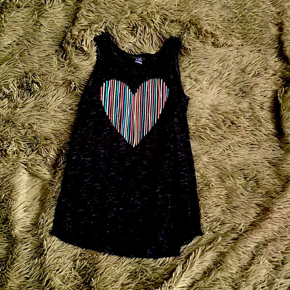 Black tank top w/ a rainbow striped heart